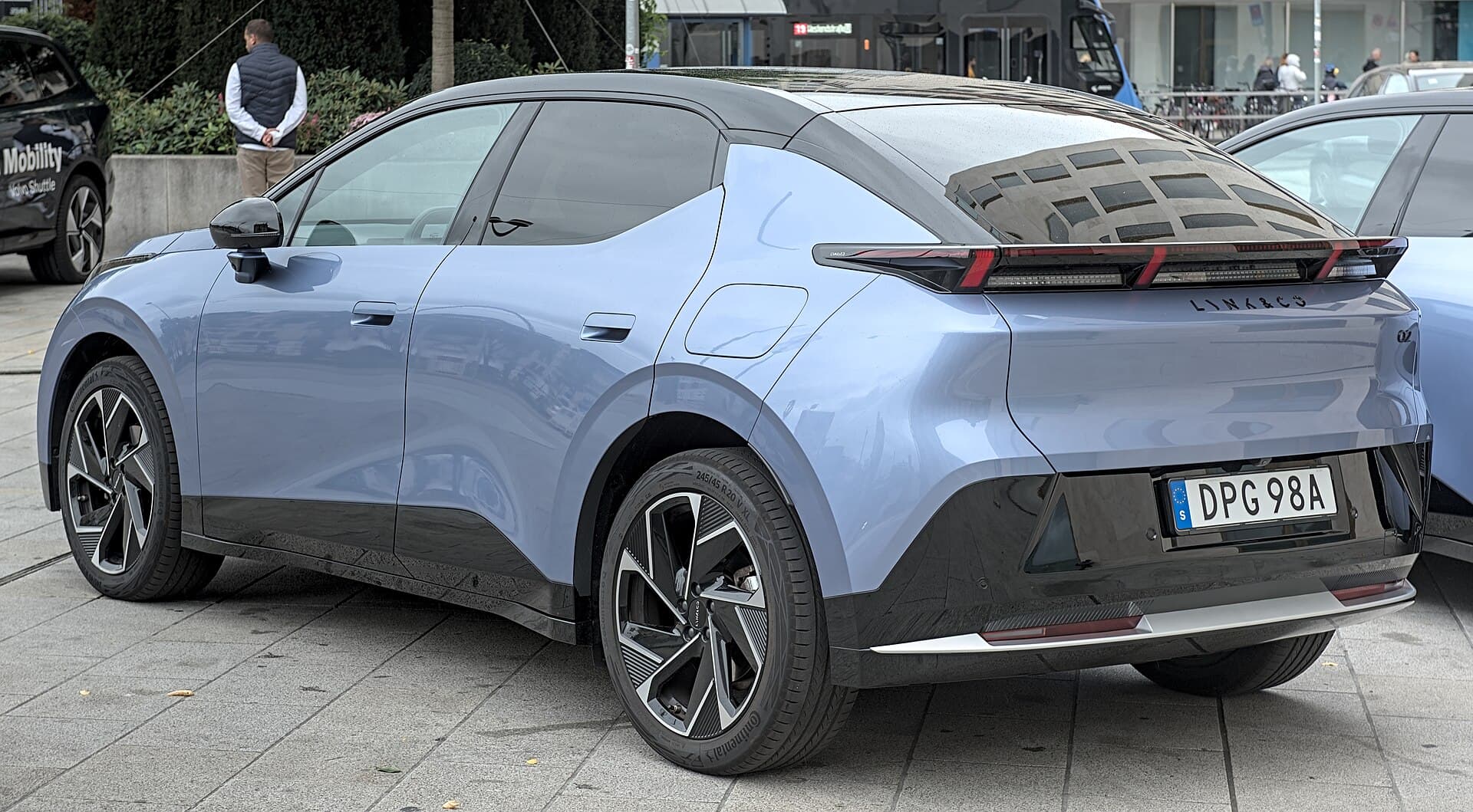 Lynk & Co 02